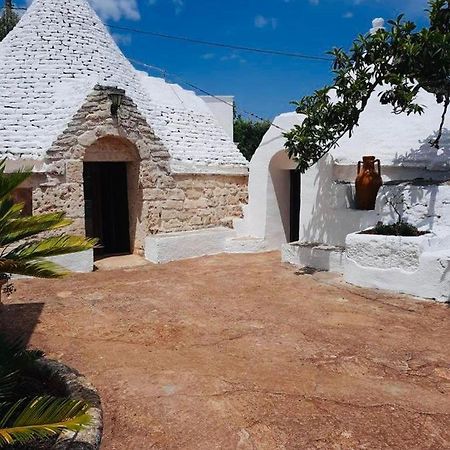 Вілла Trullo Antelmi Чельє-Мессапіка Екстер'єр фото
